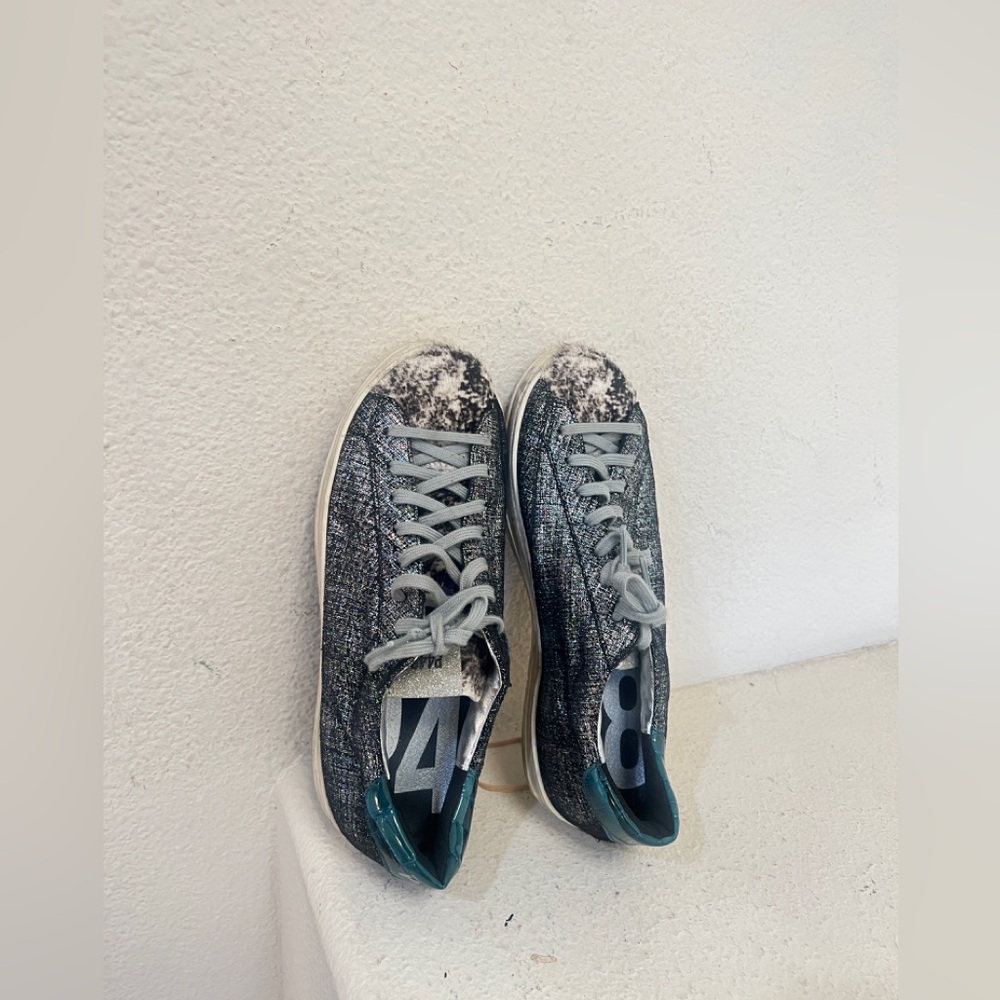 Anthhropologie P448 John Jafar Sneakers  Glitter Distressed Animal Print Size 39